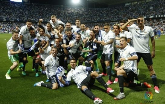 中超国内球员限薪500万元 俱乐部签“阴阳合同”将降级（中超设国内球员年薪上限500万，俱乐部签“阴阳合同”将被降级）