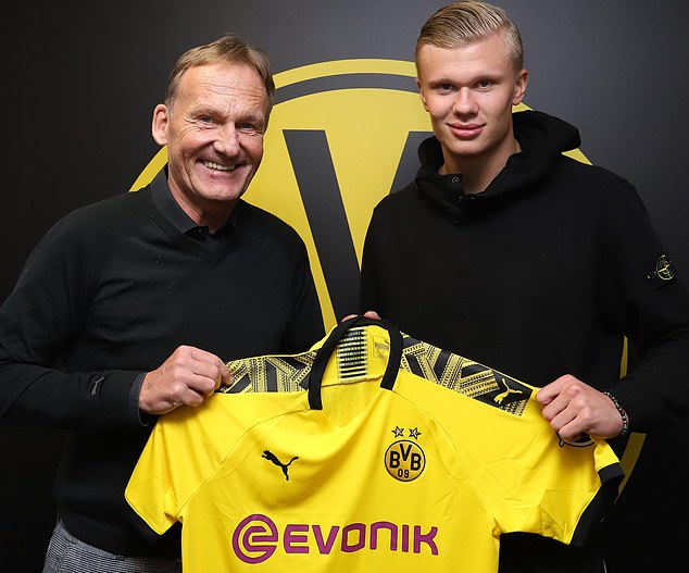 2025／26赛季英超：失去才会懂得珍惜？曼联铁人队长倒下（2025／26英超：曼联铁人队长伤退，失去方知珍贵）