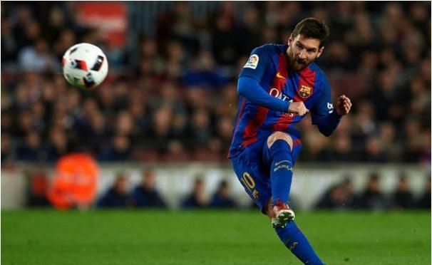 曼联疑似为青训新太子首秀铺垫！曝其不喜欢小梅西绰号，想做自己（曼联或为青训新星首秀预热！传其不喜“小梅西”称号，更想做自己）