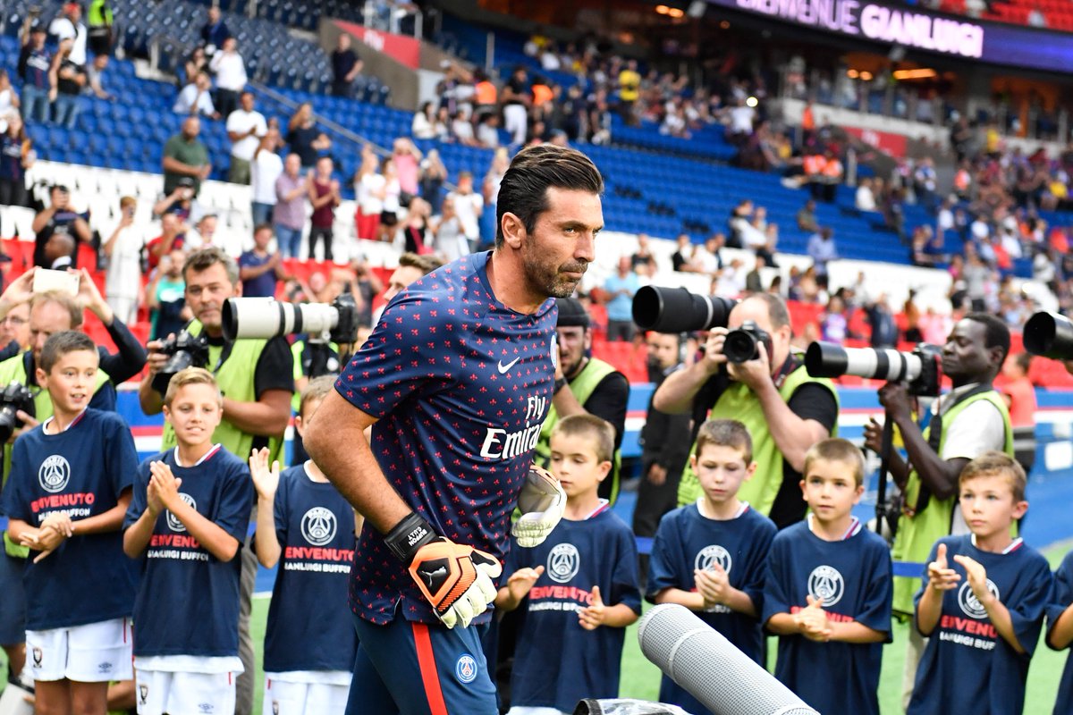 加拉：切尔西应该签下奥斯梅恩，他能带领蓝军重回巅峰（加拉建议切尔西引进奥斯梅恩：他能助蓝军重返巅峰）