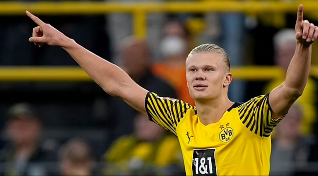 世界杯分组揭晓悬念丛生（世界杯分组出炉，悬念升级）