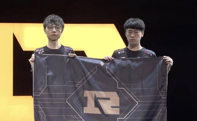 通过不断地 通过不断地